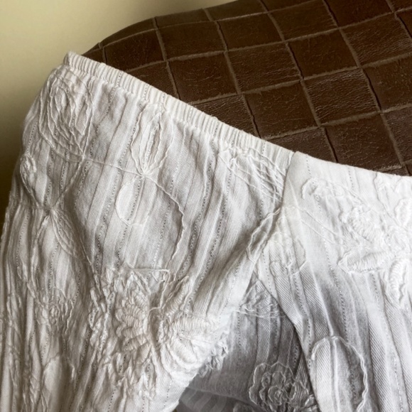 Final Touch Bateau or Shoulder Hugging, Crinkled, Ruffled Top - Picture 6 of 15